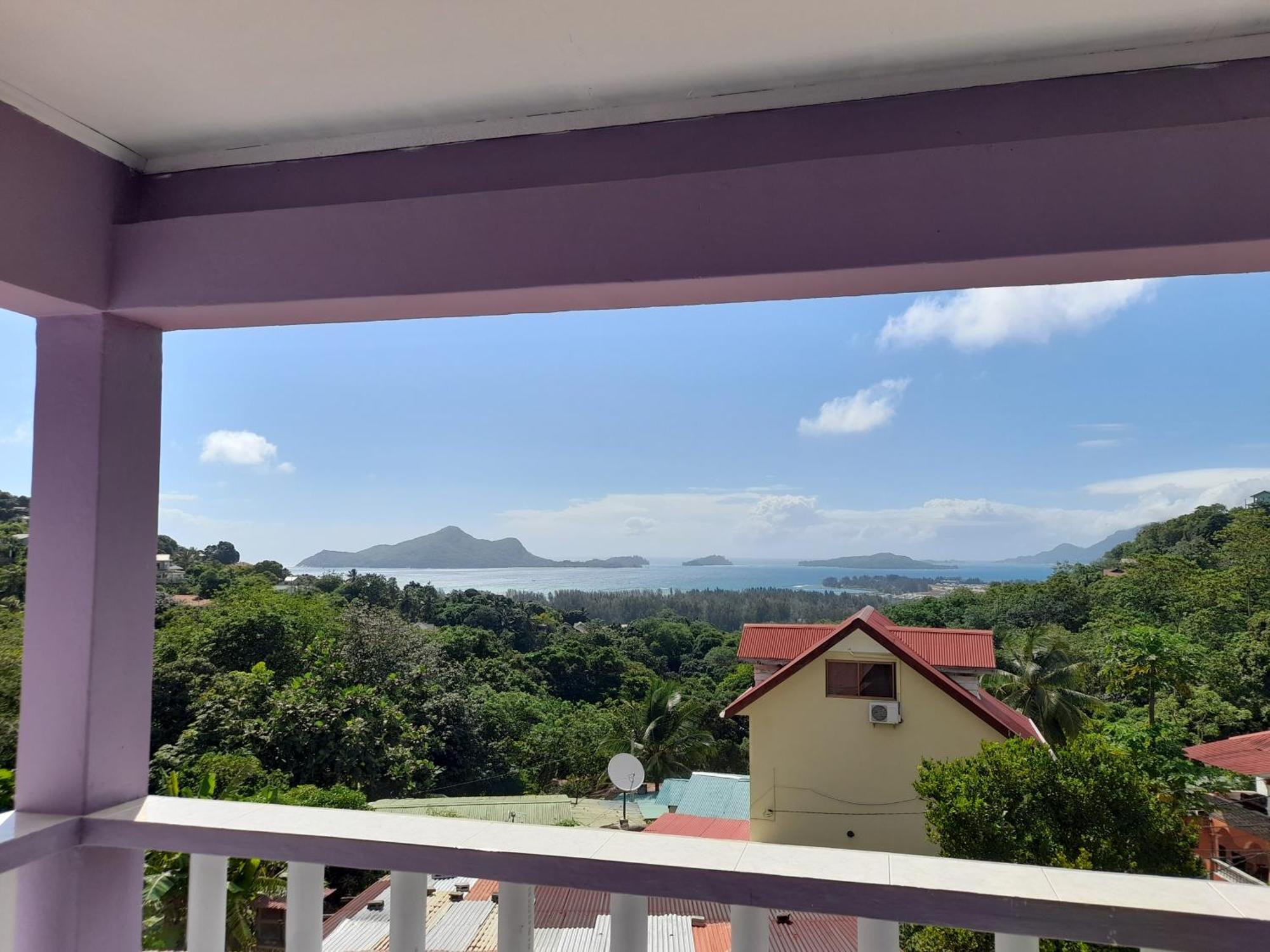 The Purple House Self Catering Seychelles Apartment Victoria Exterior photo