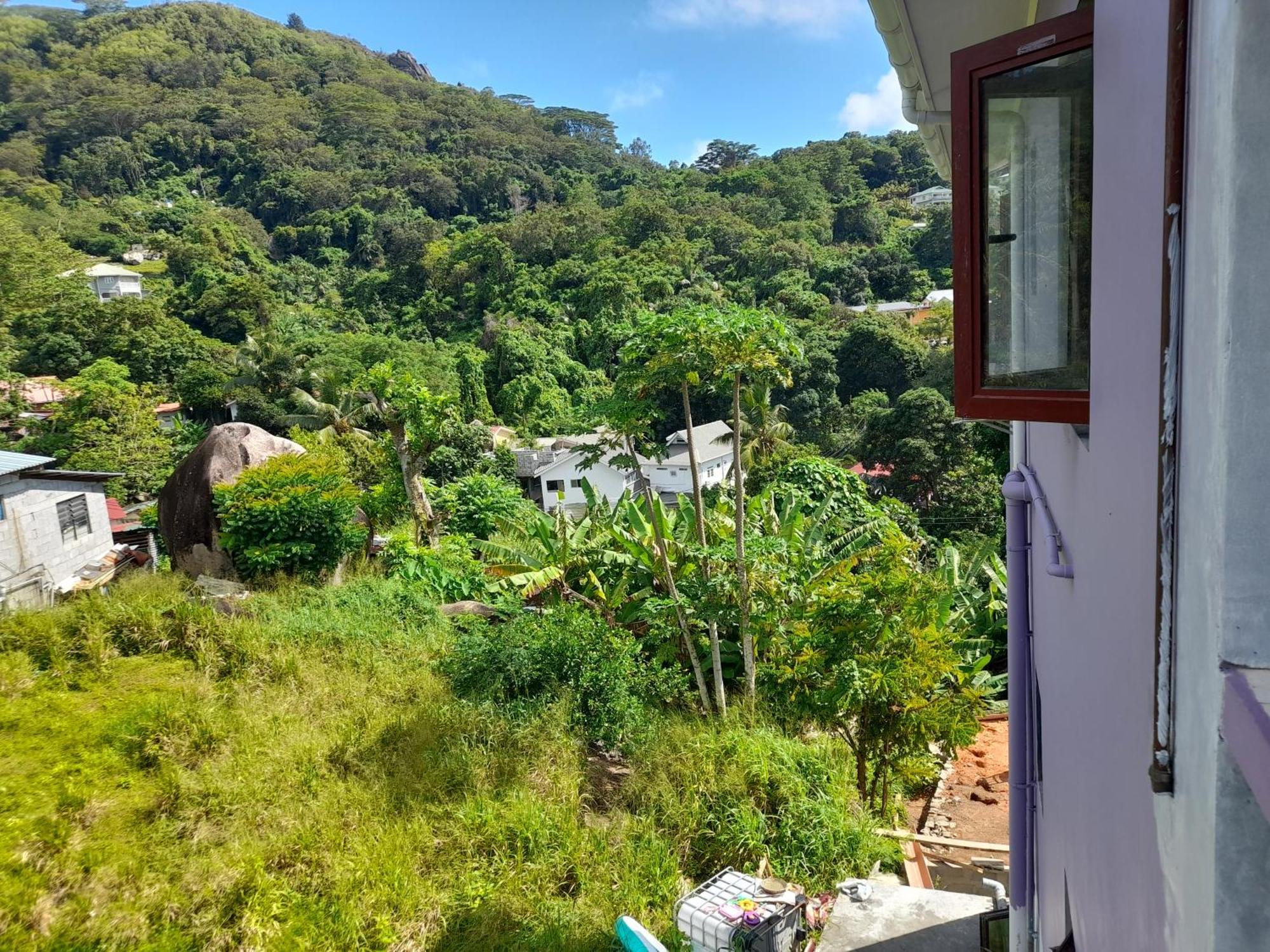 The Purple House Self Catering Seychelles Apartment Victoria Exterior photo