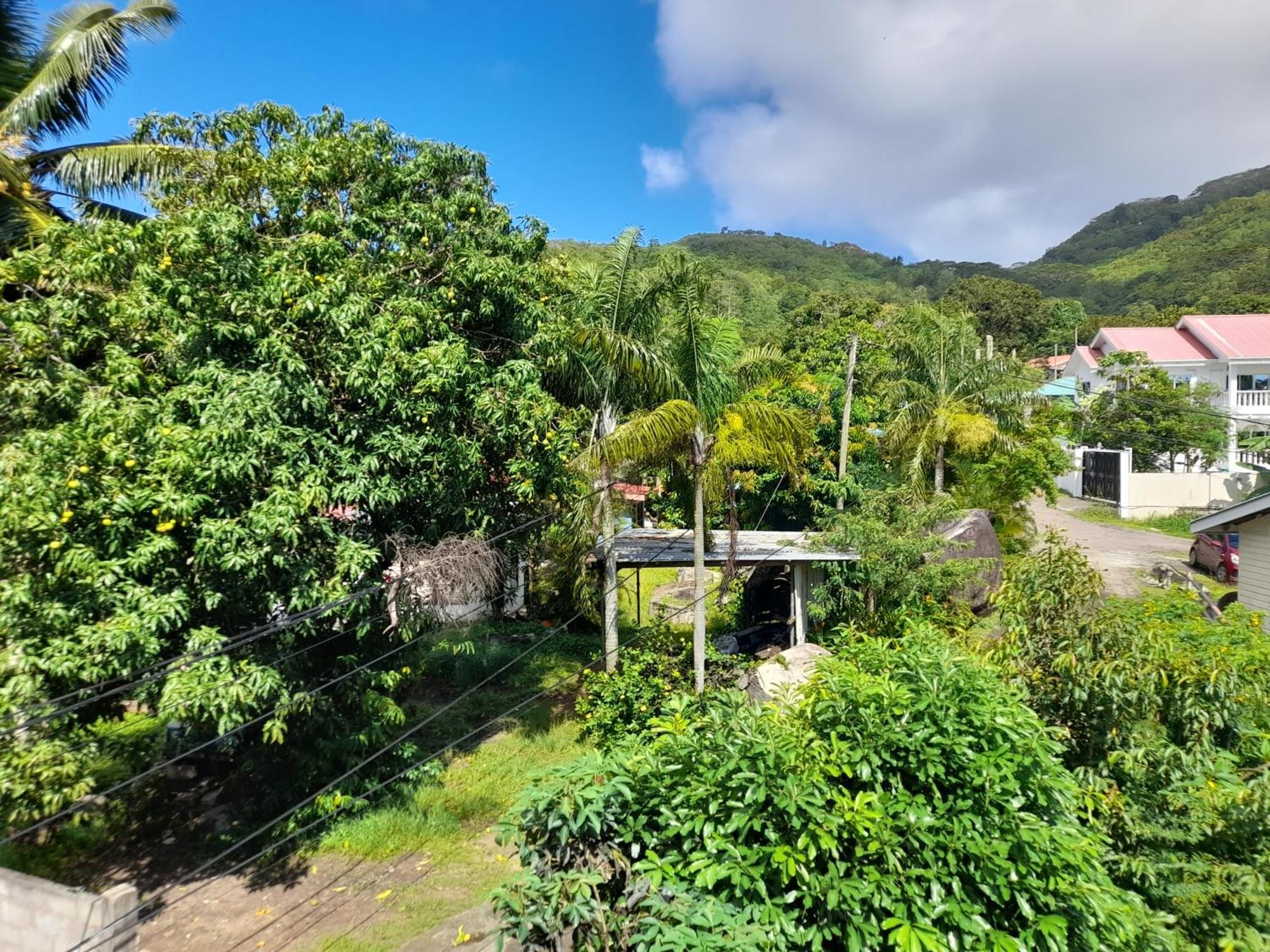 The Purple House Self Catering Seychelles Apartment Victoria Exterior photo